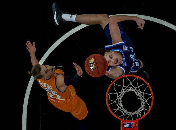 缺席效应 缺席效应